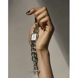 Rosefield Octagon XS Studio Silver - Armbanduhren für Damen, wasserdicht bis 3 ATM und mit elegantem Design für entspannte Eleganz im Alltag.