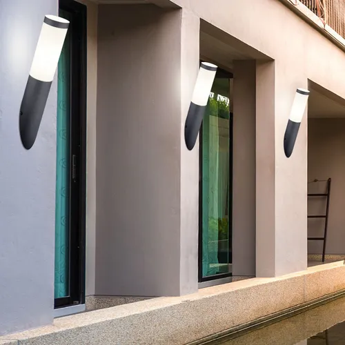 Elegantes 3er Set Außen Wand Lampe Garten Edelstahl - Lampen für den Außenbereich mit IP44 Schutz, aus robustem Edelstahl und opalem Kunststoff. Ideal zur stilvollen Beleuchtung Ihrer Fassade, inklusive 3 Wandleuchten.