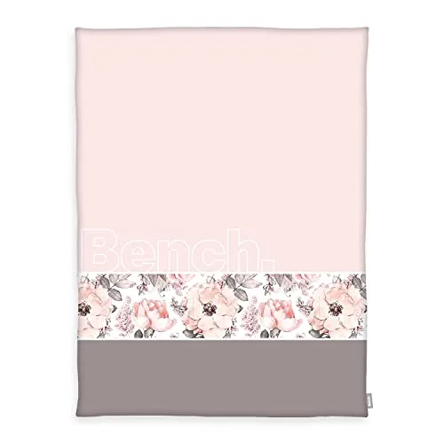 Bench Wellsoft-Flauschdecke, 150x200 cm, Mehrfarbig - Bettdecken mit samtweicher Wellsoft-Oberfläche für kuschelige Nächte, pflegeleicht und nachhaltig hergestellt, ideal für ein modernes Zuhause.