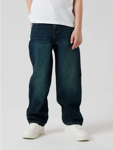 NAME IT Boy Jeans Straight Fit - Moderne Straight Fit Jeans für Jungen mit praktischen Gesäß- und Fronttaschen. Hergestellt aus 50% Baumwolle und 50% hochwertiger Bio-Baumwolle für angenehmen Tragekomfort.