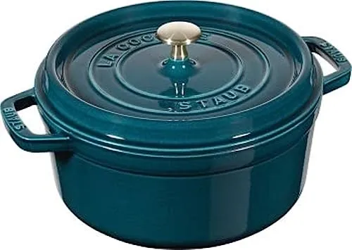 STAUB Gusseisen Bräter La Mer, 24 cm - Runder Kasserolle aus emailliertem Gusseisen mit 3,8 L Volumen, ideal für saftiges Garen und Servieren, auch für Induktion und Backofen geeignet. Besondere Aromaregen Funktion sorgt für optimale Befeuchtung.