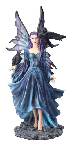 Fantasy-Figur Elfenfigur Mystische Aurora mit Raben - Figuren Shop GmbH - Handbemalte Dekofigur der Elfe Aurora mit Raben, ideal für Fantasy-Liebhaber. Entdecken Sie unsere große Auswahl an einzigartigen Figuren.