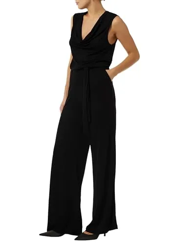 comma Overall - Eleganter Jumpsuit für Damen mit Wasserfall-Ausschnitt und ärmellosem Design, perfekt für besondere Anlässe oder den Alltag.