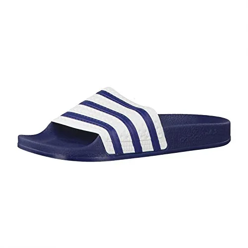 ADIDAS ORIGINALS ADILETTE Badesandale, Gr. 43, blau - Badeschuhe für Herren, ideal für Dusche und Freizeit. Mit schnell trocknendem Riemen und legendären 3-Streifen für sportlichen Style.