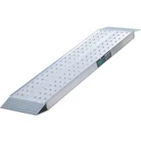 TRUTZHOLM Auffahrrampe 150 x 28 cm - Traglast 270 kg - Zubehör für Autoanhänger: Hochwertige Aluminium Auffahrrampe mit rutschhemmender Lauffläche und max. Tragkraft von 270 kg für sicheres Verladen von Fahrzeugen und Geräten.