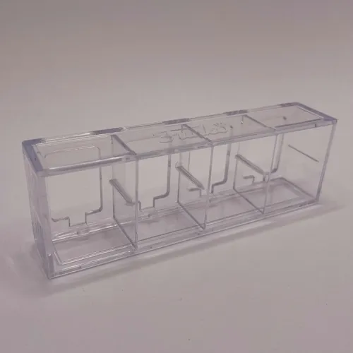 FUNKO BITTY POP! BITTY DISPLAY SHELF - Praktisches Regal für bis zu 4 Funko Bitty Pops, ideal zur stilvollen Präsentation deiner Sammlerstücke.