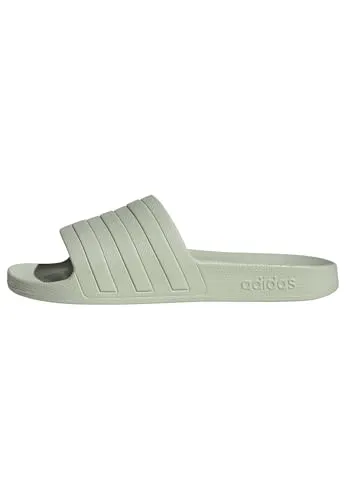 adidas Damen Adilette Aqua Slides Sandal, linen green, 40.5 EU - Bequeme Damen-Sandalen mit Slip-On-Design und weichem Cloudfoam Fußbett für hohen Tragekomfort. Ideal für Freizeit und entspannte Tage am Wasser.
