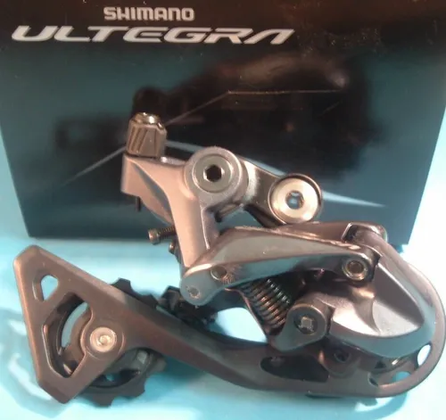 Shimano Ultegra GS RD-R8000 Hinten Straße Derailleur-New / Nos- 2/3x10/11-Spd-