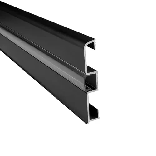 tktrading24 C02 LED Premium Sockelleiste Aluprofil Schwarz - 2m - Elegante 2m Sockelleiste aus Aluminium, ideal für die stilvolle Inszenierung von LED-Strips. Verleiht jedem Raum eine angenehme Atmosphäre und harmonische Lichtverteilung.