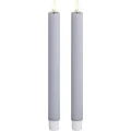 Produktbild: Deluxe Homeart Flammenlose LED-Stabkerze für den Innenbereich, 2er-Set – mit echter Flame™-Technologie – batteriebetriebene Kerzen (24 cm, staubblau)