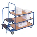 Produktbild: Kommissionierwagen, 3 Ladeflächen, Leiter 2-stufig , Ladefläche LxB 990x590 mm, Auáenmaáe LxBxH 1320x