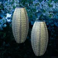 Produktbild: LED Solar Lampions oval mit Blumenmuster blau 25cm für Party Balkon Terrasse outdoor 2er Set Gartenlampions mit Sensor wetterfeste Solarlampe hängend Laterne (blau - 2 Stück (oval))