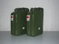 Produktbild: 2 x 20 Liter Benzinkanister Metall VALPRO GGVS  mit Sicherungsstift