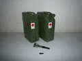 Produktbild: 2 x 20 Liter Benzinkanister Metall GGVS VALPRO inkl. Auslaufrohr