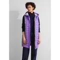 Produktbild: Steppweste STREET ONE, Damen, Gr. 42, lila (shiny lila), Stoff, Obermaterial: 100% Polyester; Futter: 100% Polyester; Füllung: 100% Polyester, unifarben, gerade knielang, ohne Ausschnitt, Westen, in Unifarbe