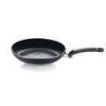 Produktbild: Fissler Ceratal Classic Pfanne (Ø 28 cm, Orbit Black) – Keramikpfanne hergestellt ohne PFAS/PTFE, antihaftend, Aluminium, ergonomischer Griff, induktionsgeeignet, Made in Germany