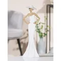 Produktbild: GILDE Figur Elegant Frau stehend 8x10x30cm