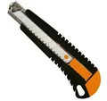 Produktbild: Fiskars Cuttermesser Fiskars Cuttermesser 18mm, Klinge: 1,8 cm, (Packung, 1-tlg., Fiskars Cuttermesser 18mm), Sicher dank automatischer Klingenblockierung!