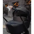 Produktbild: Venicci Claro 2in1 Reisesystem inklusive Kinderwagen, Maxi COSI/Cybex Adapter 8-teiliges Bundle - Schwarz