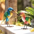 Produktbild: Dekoleidenschaft 2X Dekofigur Vogel aus Metall, bunt, Gartendeko für Draußen, Outdoor Deko Figur für Balkon, Terrasse & Garten