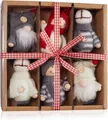 Produktbild: BRUBAKER Christbaumschmuck Weihnachtszwerge aus Holz und Strick Baumanhänger (6-tlg), Rentiere Wichtel Winterkinder Weihnachtsanhänger Weihnachtswichtel