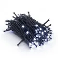 Produktbild: Spetebo Außen Lichterkette kalt weiß mit Timer und 8 Funktionen - 96 LED / 7 m - Weihnachts Lichterkette mit Speicherchip - Garten Weihnachten Advent Winter Deko Beleuchtung Batterie betrieben