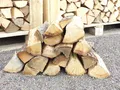 Produktbild: 20 Kg  Feuerholz Brennholz Kaminholz Eiche trocken Premiumqualität ofenfertig