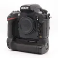 Produktbild: Nikon D800 Gehäuse + MB-D12 Batteriegriff Gebrauchtware | Sehr leichte Gebrauchsspuren | 12 Monate Garantie | ✔️ Temporär mit Kostenlose Geschenkbox