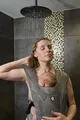 Produktbild: Dooky Splash Babytrage und Tragetuch in einem, Ideal zum Duschen und Schwimmen, Ab Geburt, Komfortabel & sicher, Schnell trocknend, Baby Carrier für Neugeborene 56-74 cm, SGS Getestet