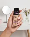 Produktbild: Maybelline New York Foundation Fit Me Liquid, LSF 18, 120 Classic Ivory, 30 ml