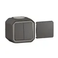 Produktbild: LEGRAND, Plexo New 5-in-1-Feuchtraum-Aufputz-Doppelwechseltaster, Doppelwechselschalter, Wechselschalter+Taster mit Wechselkontakt, Wechselschalter & Wechseltaster, IP55 - IK07, Farbe: Anthr., 069789L