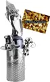 Produktbild: BRUBAKER Weinflaschenhalter Weihnachtsmann mit Geschenken - Weihnachten Silber, (inklusive Grußkarte), Metall Skulptur, Wein Geschenk, Flaschenhalter Weihnachten