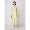Produktbild: Midikleid STREET ONE STUDIO, Damen, Gr. 42, EURO-Größen, gelb (blend gelb), Stoff, 100% Viskose, geblümt, gerade wadenlang, V-Ausschnitt, Bündchen, Kleider Midikleid, mit allover Blumenprint