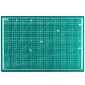 Produktbild: PRETEX Schneidematte im A3 Format Material: PVC mit selbstschließender Oberfläche Maße: 45 x 30 cm Farbe: Grün