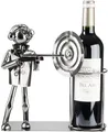 Produktbild: BRUBAKER Weinflaschenhalter Schütze mit Gewehr und Zielscheibe - Metall Flaschenhalter Schießsport - Wein Geschenk für Sportschützen und Jäger - 25 cm Flaschenständer Dekoration mit Grußkarte