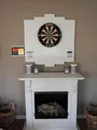 Produktbild: Wooden Dartboard Surround | Premium Dart-Wandschutz & Tablet-Halter (Optional) | Geflammter Burned Look oder Color Design (Catchring, Dart Umrandung, Backboard)