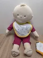 Produktbild: Jako-O Kuschelpuppe Krümel 40 cm mit Kleidung