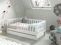 Produktbild: Vipack Kinderbett Junior, Kiefermassiv mit umlaufenden Sprossengitter und Rolllattenrost (B/H/T ca. 148x60x76cm, mit niedrigem Betteinstieg), wahlweise in 2 Farben, mit oder ohne Schublade
