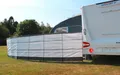 Produktbild: Blue Diamond gestreifter Windschutz 5,4 x 1,22 Meter grau B-Ware