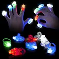 Produktbild: THE TWIDDLERS 100 LED Fingerlampe, 4 Farben - bis zu 8 Stunden Akkulaufzeit - Kindergeburtstag Mitgebsel, Fasching, Halloween, Weihnachten, Partys