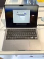 Produktbild: MacBook Air, 13 Zoll, Space Grau, M2, 8-Core CPU, 5#1906888