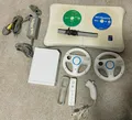Produktbild: Nintendo Wii weiß Konsole mit Gamecube Anschlüssen und Zubehörpaket