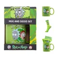 Produktbild: Pyramid International Rick and Morty Tassen- und Socken-Set – lustiges Rick and Morty-Design, inklusive passenden gemütlichen Socken, langlebig und mikrowellengeeignet, tolle Wahl für