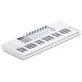 Produktbild: Novation Launchkey 49 Weiß (MK4) – USB-MIDI-Controller-Keyboard mit 49 halb gewichteten Tasten und DAW-Integration. Akkord-Skalenmodi, 8 Drum-Pads und Arpeggiator Inklusive Musiksoftware-Bundle