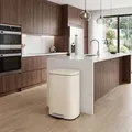 Produktbild: SONGMICS Mülleimer Küche, 50 Liter, Abfalleimer, Treteimer, mit Deckel, Softclose, Fußpedal, Stahl, Inneneimer, sandbeige - Beige