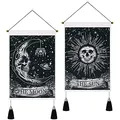 Produktbild: Yugarlibi 2er Set Mond und Sonne Wandbehang mit Quasten, Gothic Skeleton Kleine Wandteppich, Schwarz Weiße Wandtuch für Schlafzimmer Wohnzimmer, 35x50 cm