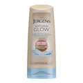 Produktbild: Jergens Natural Glow Feuchtigkeitscreme für die Dusche, mittelbräunender Hautton, 213 ml, nasse Hautlotion