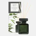 Produktbild: ipuro Essentials BLACK BAMBOO Raumduft mit Stäbchen 50 ml - Raumerfrischer mit Jasmin, Zitrone, Apfel, & Holzige Amber-Moschus Note Duft Aroma - Diffuser mit Stäbchen - Lufterfrischer