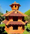 Produktbild: DARLUX Vogelvilla wetterfest von L bis XXL Futterhaus Vogelhaus mit oder ohne Ständer in Braun mit Rot, Grün oder Blau für Garten und Balkon (Größe XXL ohne Ständer, Rot - Braun)
