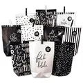 Produktbild: Papierdrachen Adventskalender 2025 zum Befüllen - 24 schwarze und weiße bedruckte Geschenktüten und 24 Zahlenaufkleber - Motiv Holy Night black & white - zum Basteln und Verschenken - Weihnachten